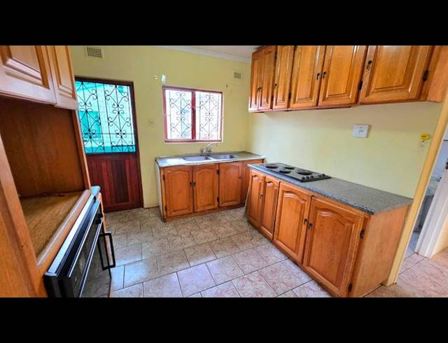 3 BEDROOM HOUSE FOR SALE IN SHALLCROSS